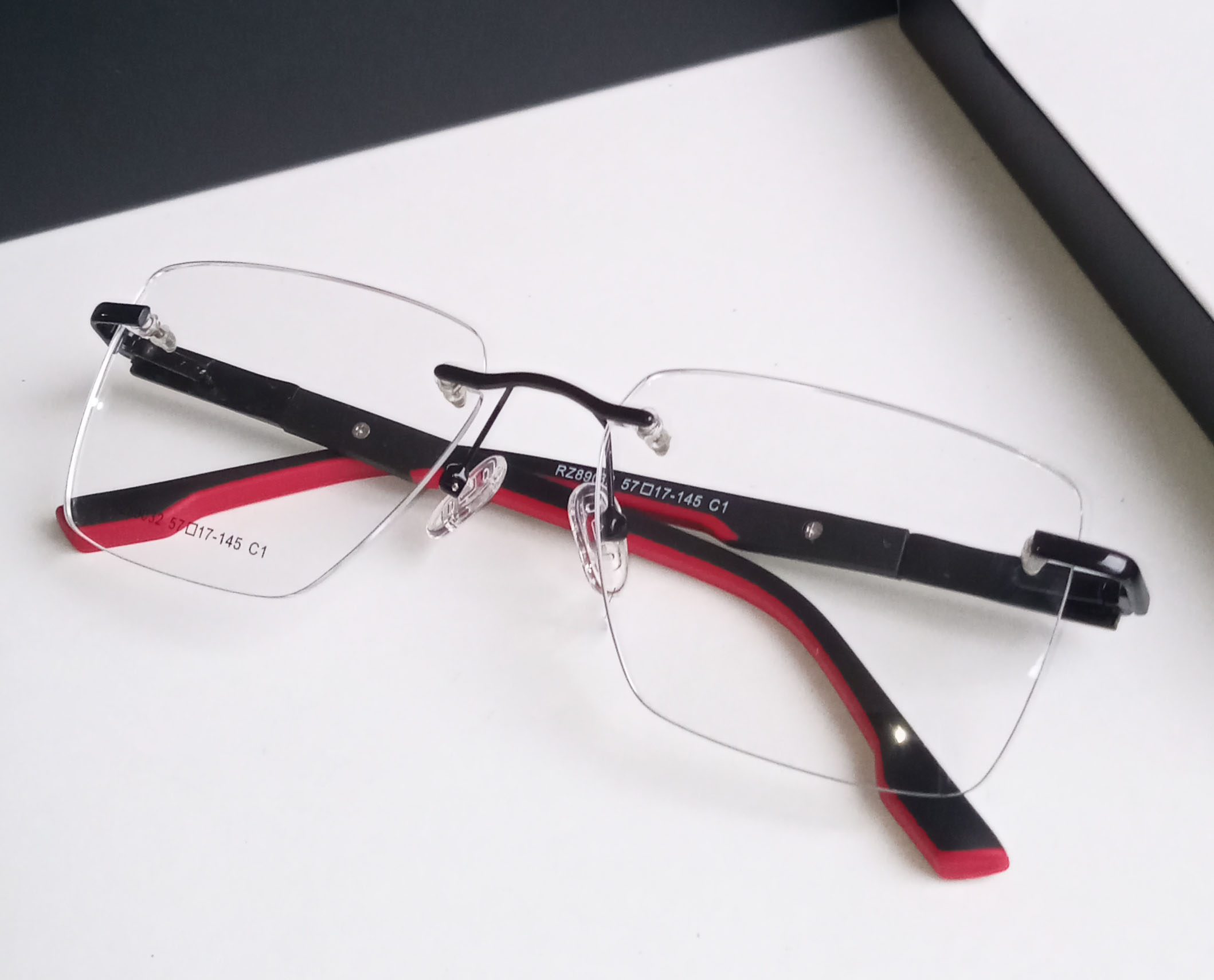 Óculos Balgriff haste Preta e Vermelha. | BG0003